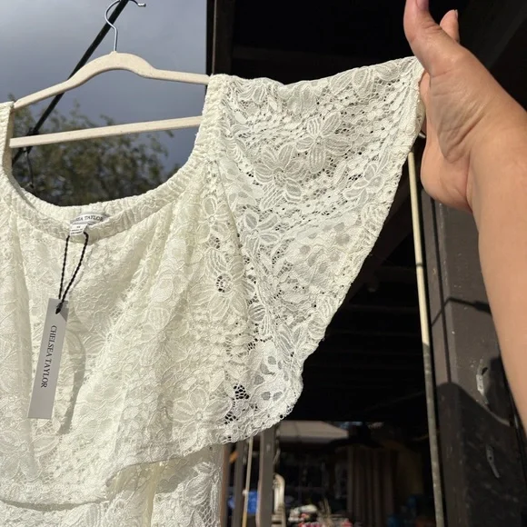 Chelsea Taylor White Lace Dress plus size - Picture 3 of 9